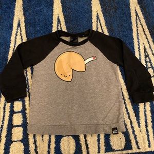 Whistle & flute 3-4 T sweatshirt
